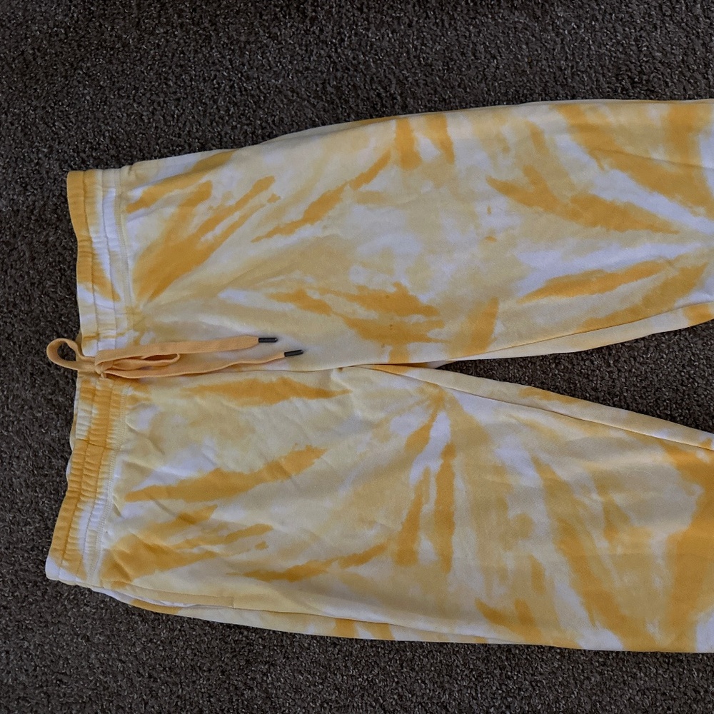 Sweet Treasures  Size: XL  yellow/white sweatpants